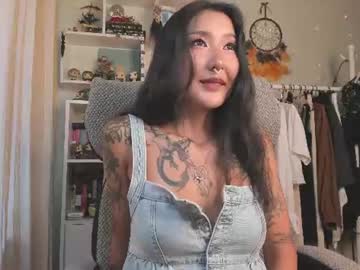 Kellyasian Chaturbate stream image from July 06, 2026
