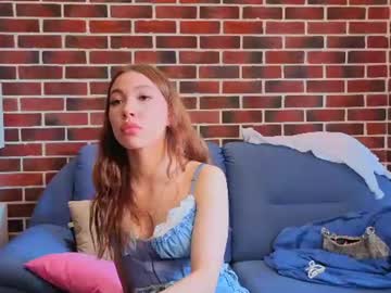 Zofiakomosinski Chaturbate stream image from July 06, 2026