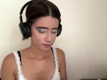 Yettahagins Chaturbate stream image from July 06, 2026