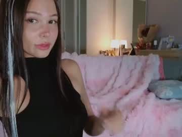 Emelia_Fox Chaturbate stream image from July 07, 2026