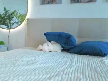 Velavee Chaturbate stream image from July 07, 2026