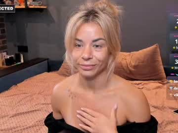 Kristinasexyhot Chaturbate stream image from July 07, 2026