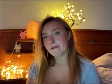 Adelaidetretter Chaturbate stream image from July 07, 2026