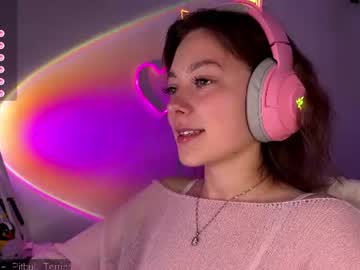Dashasambyka19 Chaturbate stream image from July 07, 2026