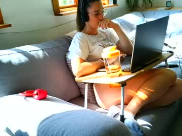 Emyxxl Chaturbate stream image from July 08, 2026