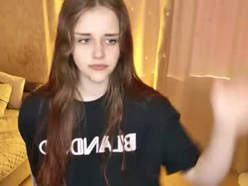 Lilasparkling Chaturbate stream image from July 08, 2026