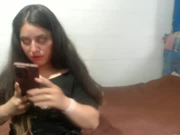 Bloondeekinky Chaturbate stream image from July 08, 2026
