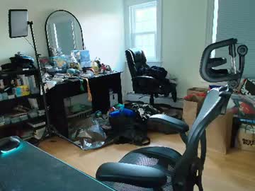 Twotwntytwo Chaturbate stream image from July 08, 2026