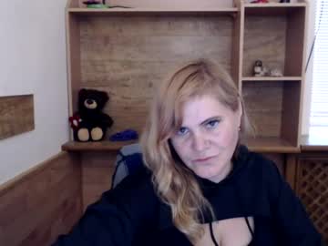 Vanillaloveli Chaturbate stream image from July 09, 2026