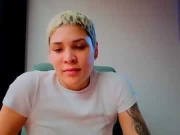 Laura_R23 Chaturbate stream image from July 09, 2026