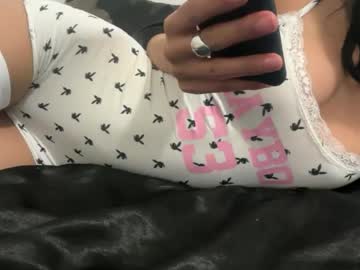 Serenavalentina Chaturbate stream image from July 10, 2026