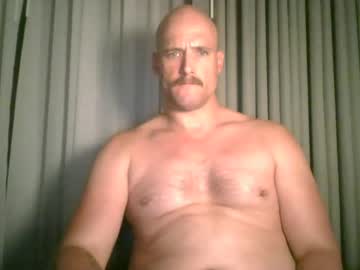 Theoutfitter Chaturbate stream image from July 10, 2026