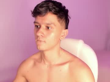 Skinnydreamer Chaturbate stream image from July 11, 2026