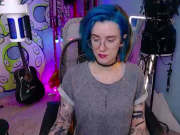 Cumpotikeve Chaturbate stream image from July 11, 2026