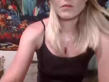 Willowxo223 Chaturbate stream image from July 11, 2026