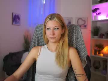 Emilyswannn Chaturbate stream image from July 11, 2026