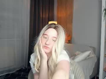 Graycewelborn Chaturbate stream image from July 11, 2026