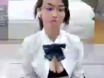 Yasmienatos Chaturbate stream image from July 12, 2026
