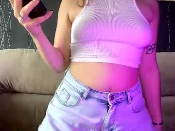 Ellievake Chaturbate stream image from July 12, 2026