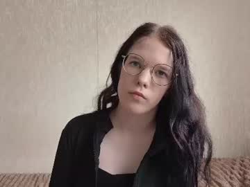 Tiffanieschroeden Chaturbate stream image from July 12, 2026