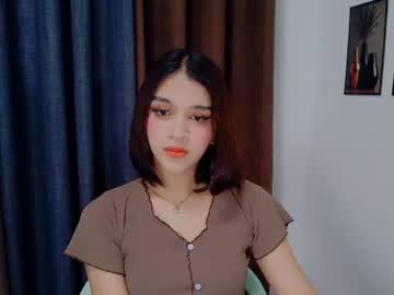 Lux_White Chaturbate stream image from July 13, 2026