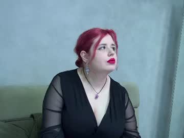 Carolharviey Chaturbate stream image from July 13, 2026