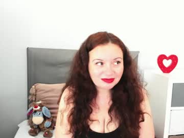 Elisabethxsweet Chaturbate stream image from July 13, 2026