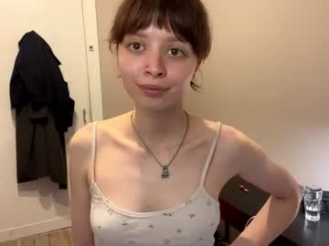 Bernitaazen Chaturbate stream image from July 13, 2026