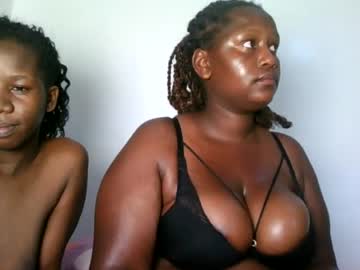 Lillyy_Y Chaturbate stream image from July 14, 2026