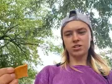 Elfriedaclaman Chaturbate stream image from July 14, 2026