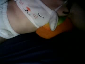Crybby4444 Chaturbate stream image from July 14, 2026