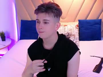 Miless_Cooper Chaturbate stream image from July 14, 2026