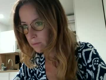 Olyra11 Chaturbate stream image from July 14, 2026