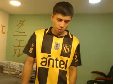Danielitopapii Chaturbate stream image from July 15, 2026