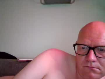 Ringie84 Chaturbate stream image from July 15, 2026