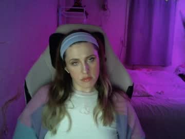 Fluxsux Chaturbate stream image from July 15, 2026