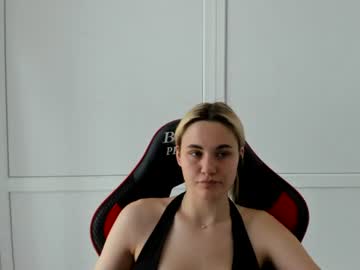 Tayla_Shy Chaturbate stream image from July 15, 2026
