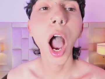 Milanhair Chaturbate stream image from July 15, 2026