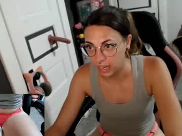 Kierbearkisses Chaturbate stream image from July 15, 2026