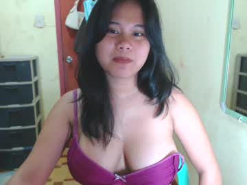 Hoelyzhuxinn Chaturbate stream image from July 15, 2026