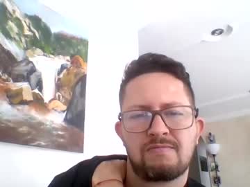 Julian000900 Chaturbate stream image from July 15, 2026
