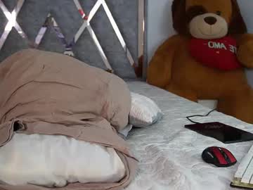 Lindagoldsex Chaturbate stream image from July 15, 2026