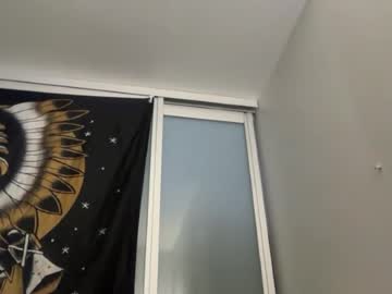 Lavenderlow Chaturbate stream image from July 16, 2026