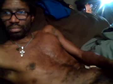 Sn0wman071 Chaturbate stream image from July 16, 2026