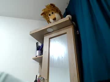 Naomylux1 Chaturbate stream image from July 16, 2026