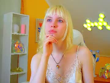 Hannahhollis Chaturbate stream image from July 16, 2026