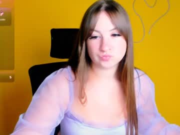 Camilla_Body Chaturbate stream image from July 16, 2026