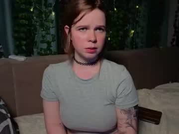 Alisekitt Chaturbate stream image from July 16, 2026