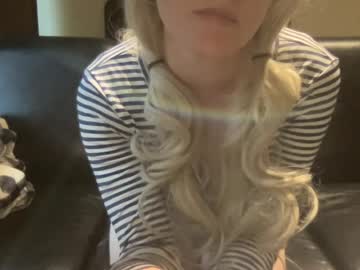 Eva_Playss Chaturbate stream image from July 16, 2026