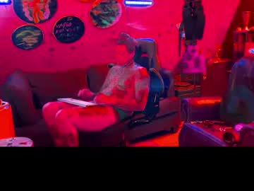 9stringgstringdivabunny Chaturbate stream image from July 17, 2026